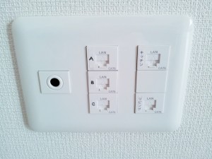 LANコンセント1